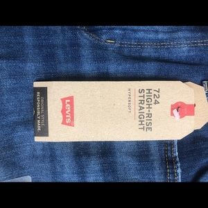 NWT Levi’s 724 high-rise straight — size 6/28